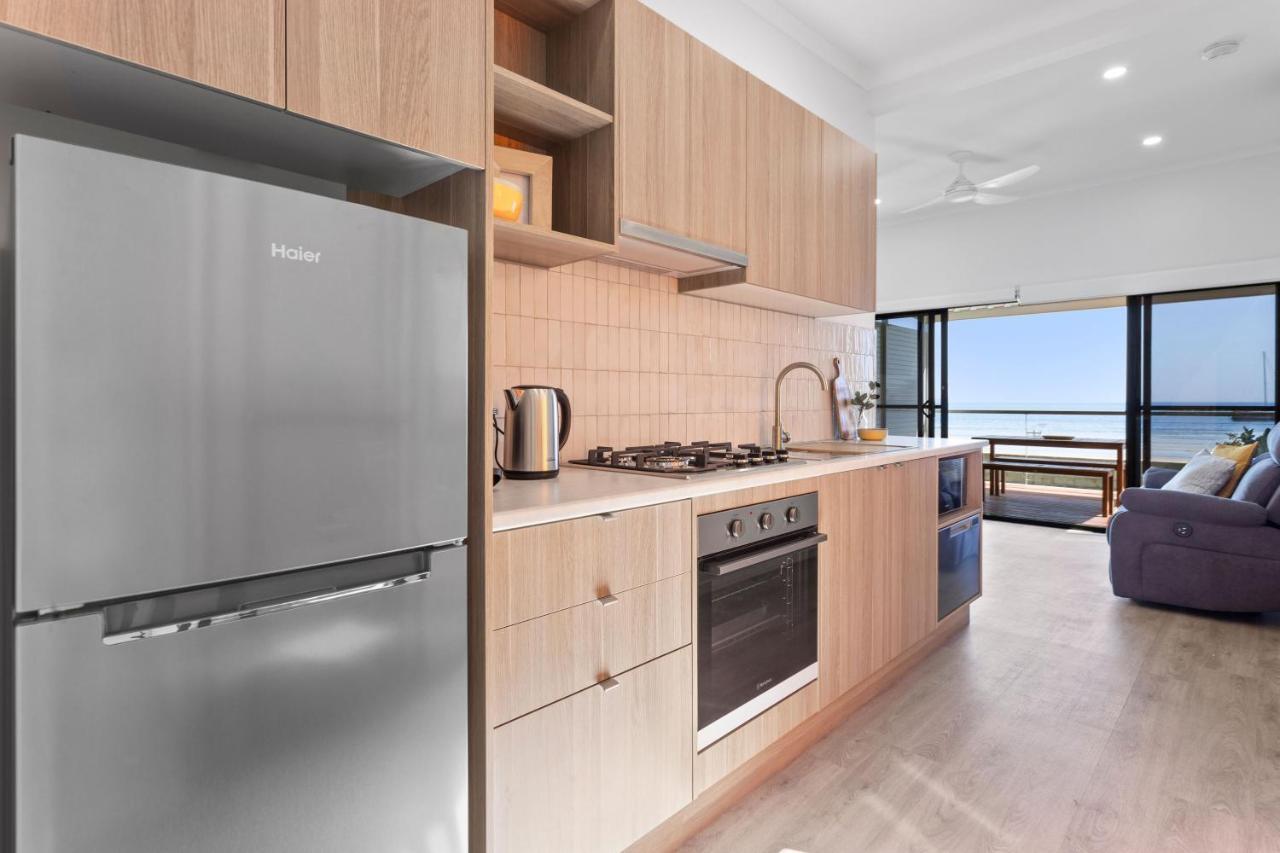 Port Lincoln Beachfront Apartments Экстерьер фото