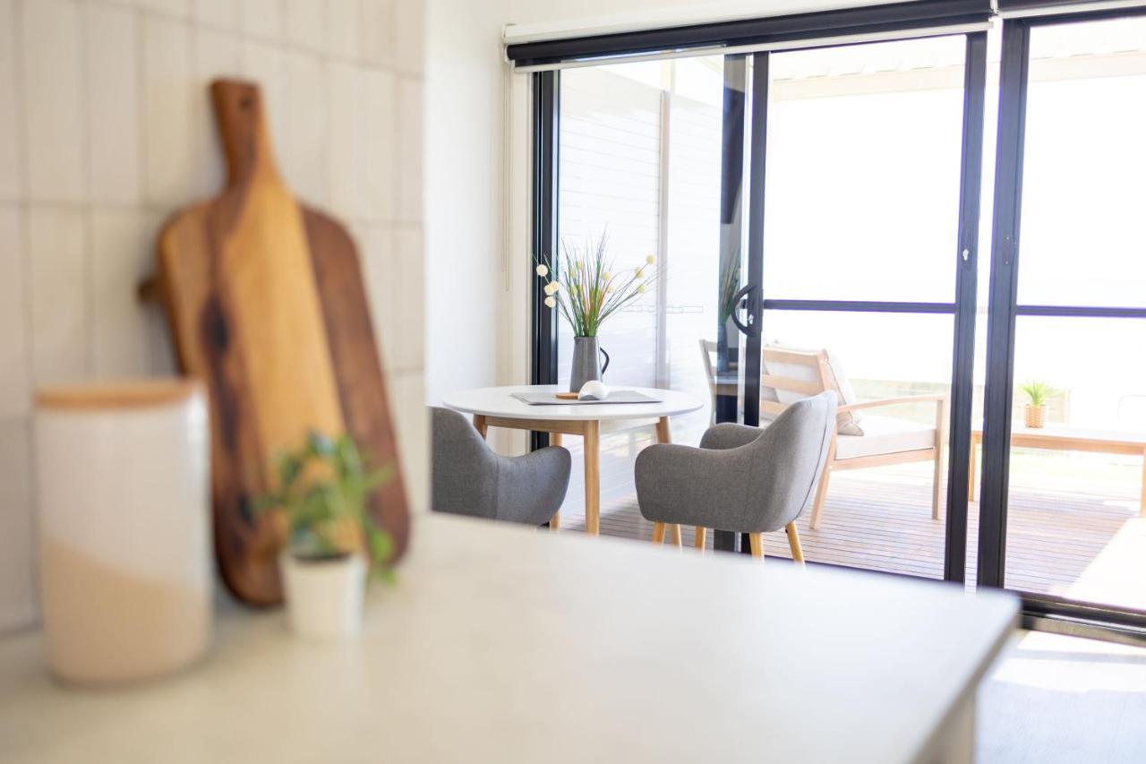 Port Lincoln Beachfront Apartments Экстерьер фото